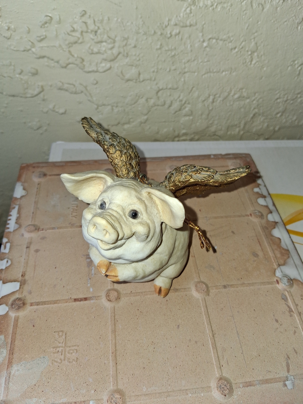 Flying Pig Ornament with Gold Wings - Cream